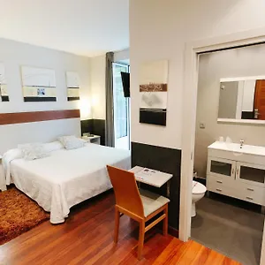 2* Pensión Centro